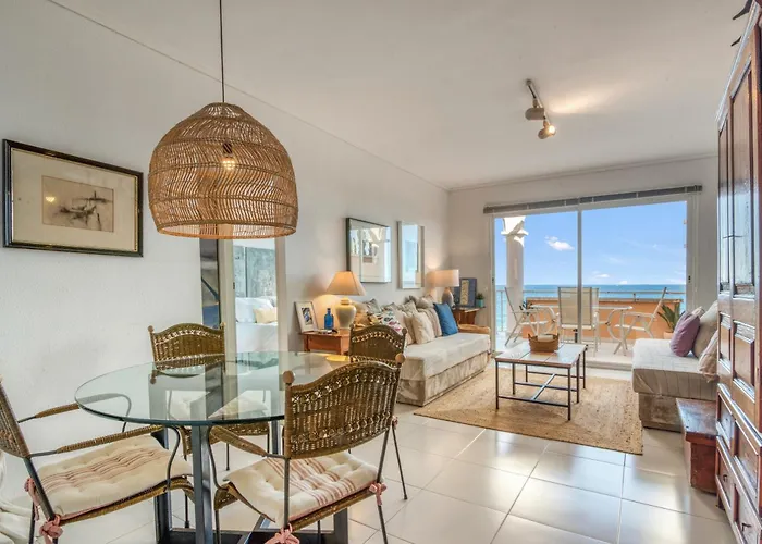 Дом отдыха Beachfront Penthouse Хавеа