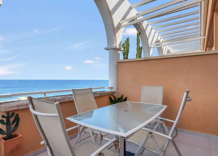 Beachfront Penthouse Ferienhaus Jávea